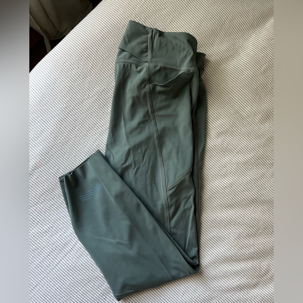 Janji Green Athletic Leggings